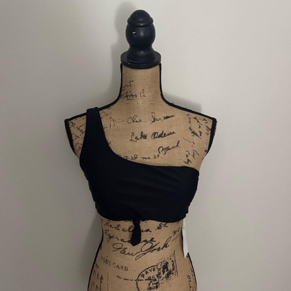 Black One-Shoulder Women's bikini top